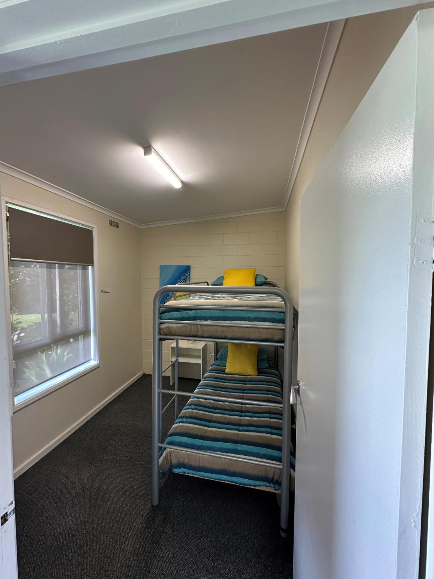 The Silver Bream Motel & Self Contained Units Mallacoota Exterior photo